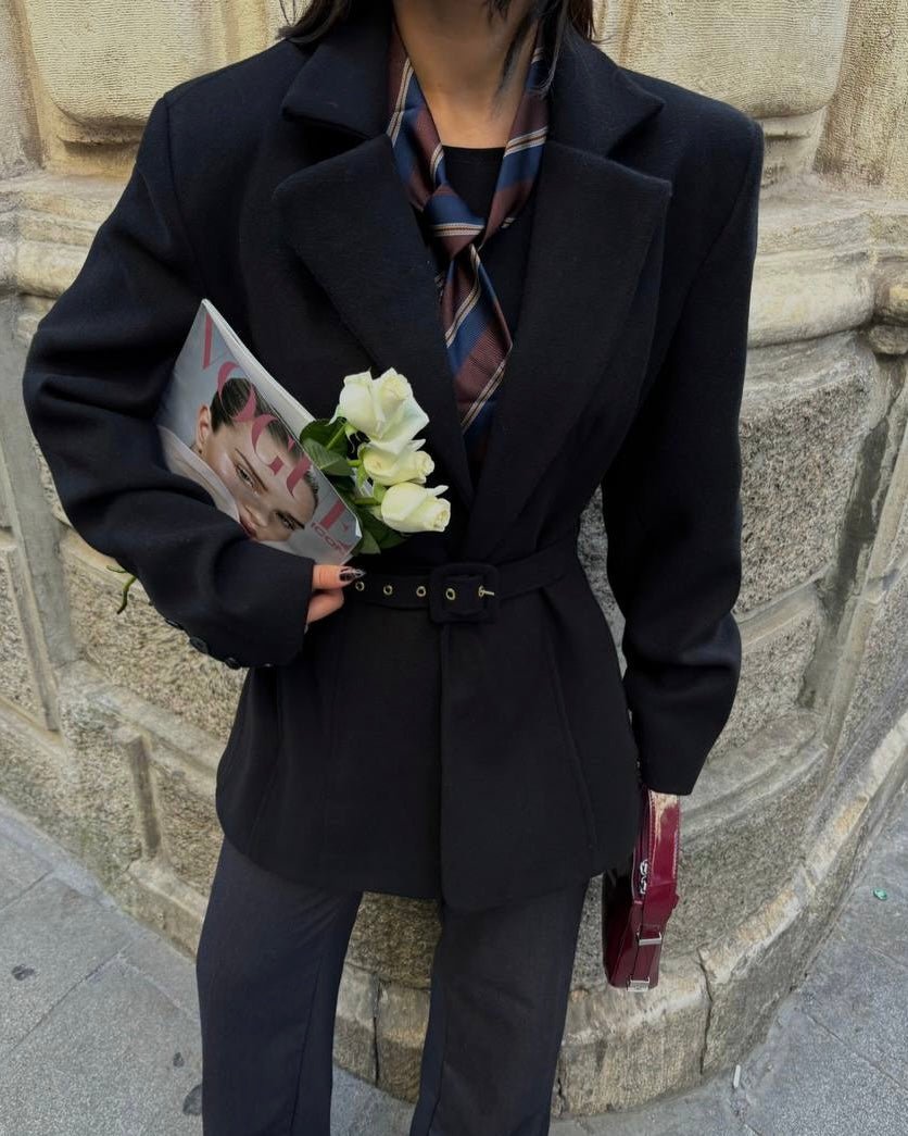 Midnight Kemerli Güç Blazer Ceket - Phentora