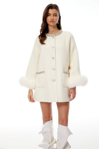 Beyaz Kürk Detaylı İşlemeli Yün Kaban - Phentora