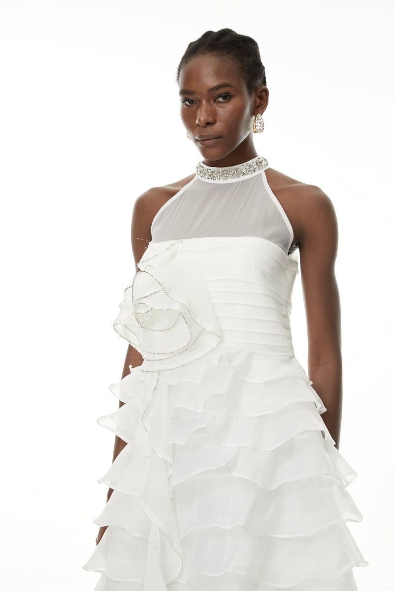 Beyaz 3D Yaprak Fırfırlı Uzun Elbise - Phentora