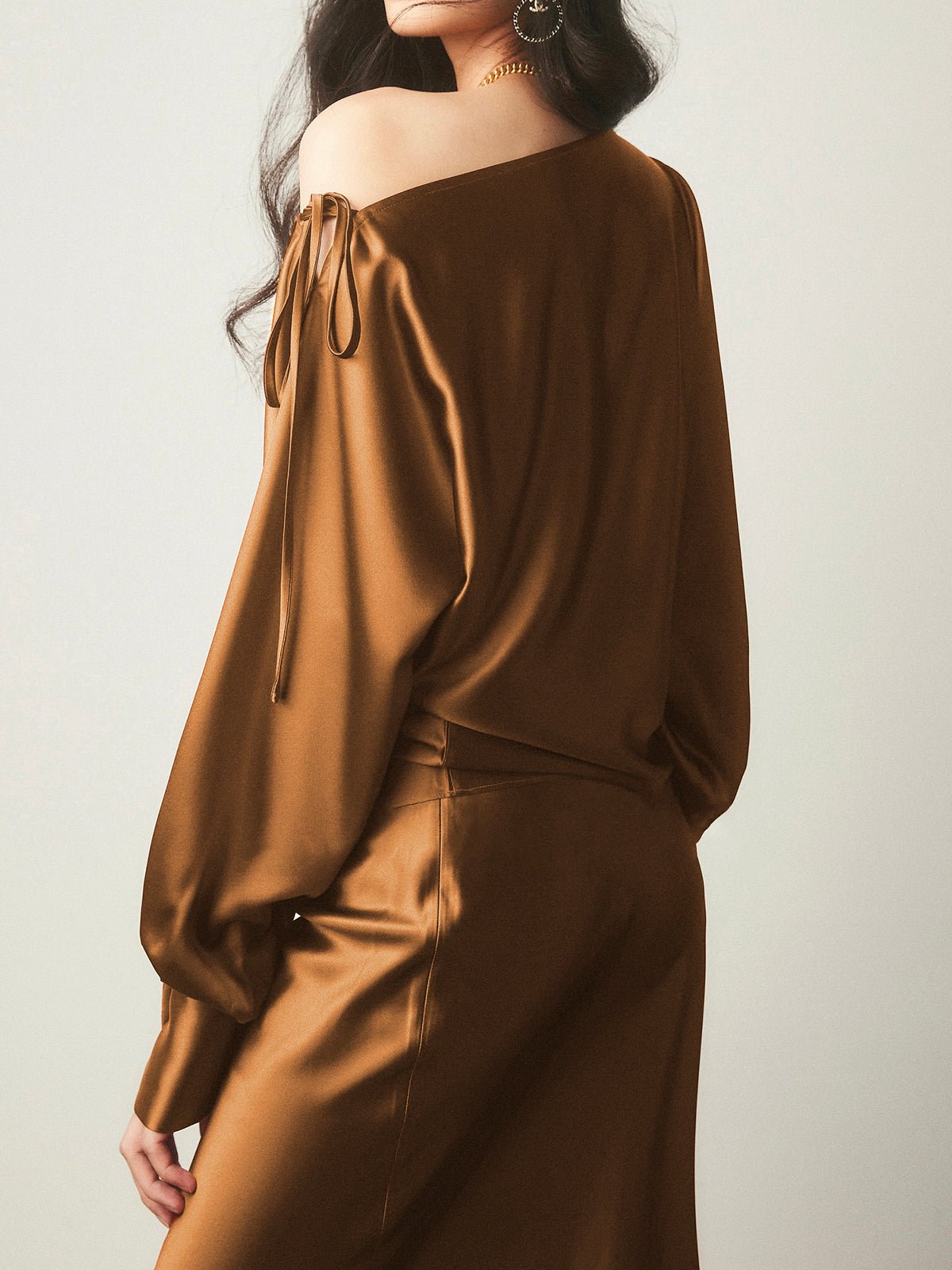Saten Asymmetrical Cold Shoulder Tied Bluz - Phentora