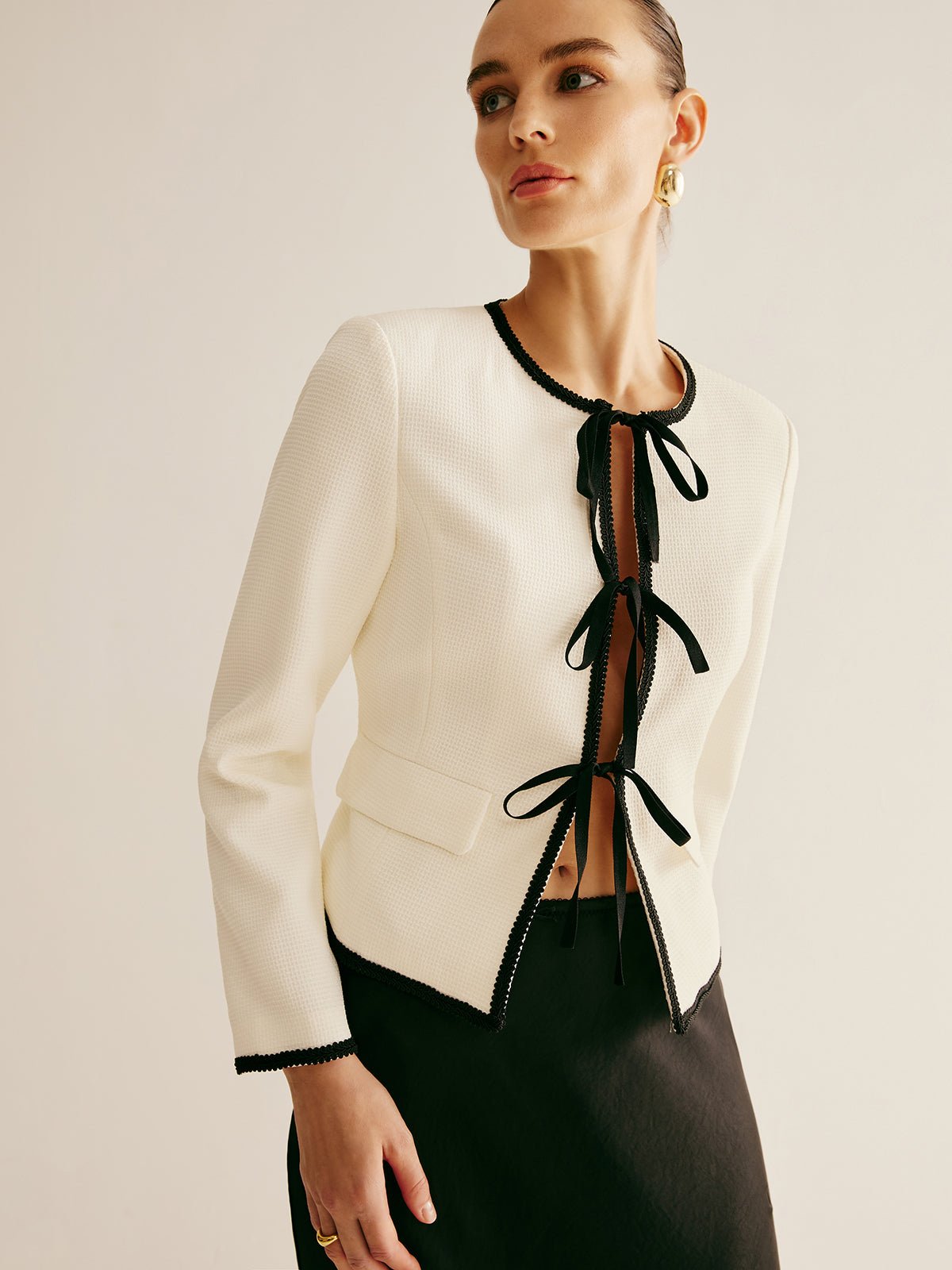 Contrast Trim Önden Bağlamalı Ceket - Phentora