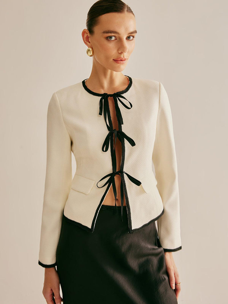 Ekru Siyah Kurdele Detaylı Blazer Ceket - Phentora