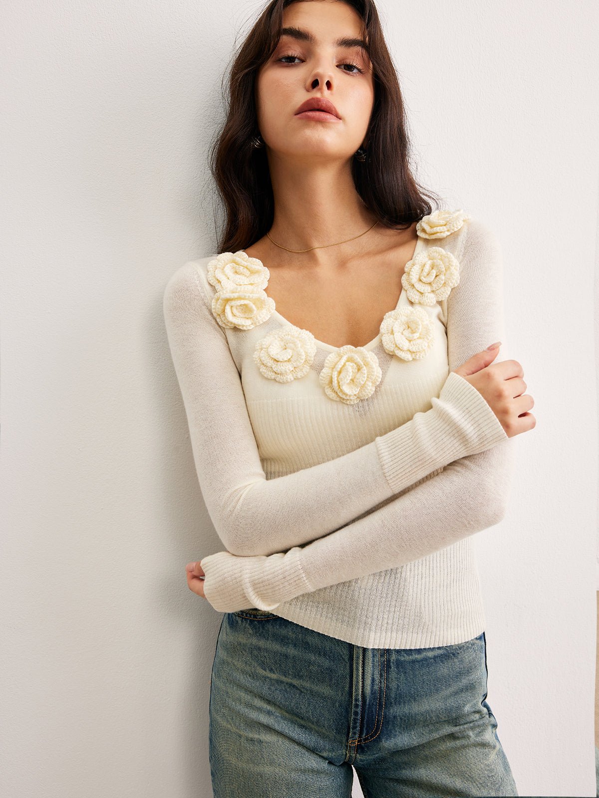 3D Flower Semi - Sheer Triko Üst - Phentora