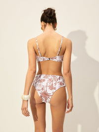 Şıklık Katan Kabuk Detaylı Açık Renkli Çiçekli Bikini Takımı - Phentora