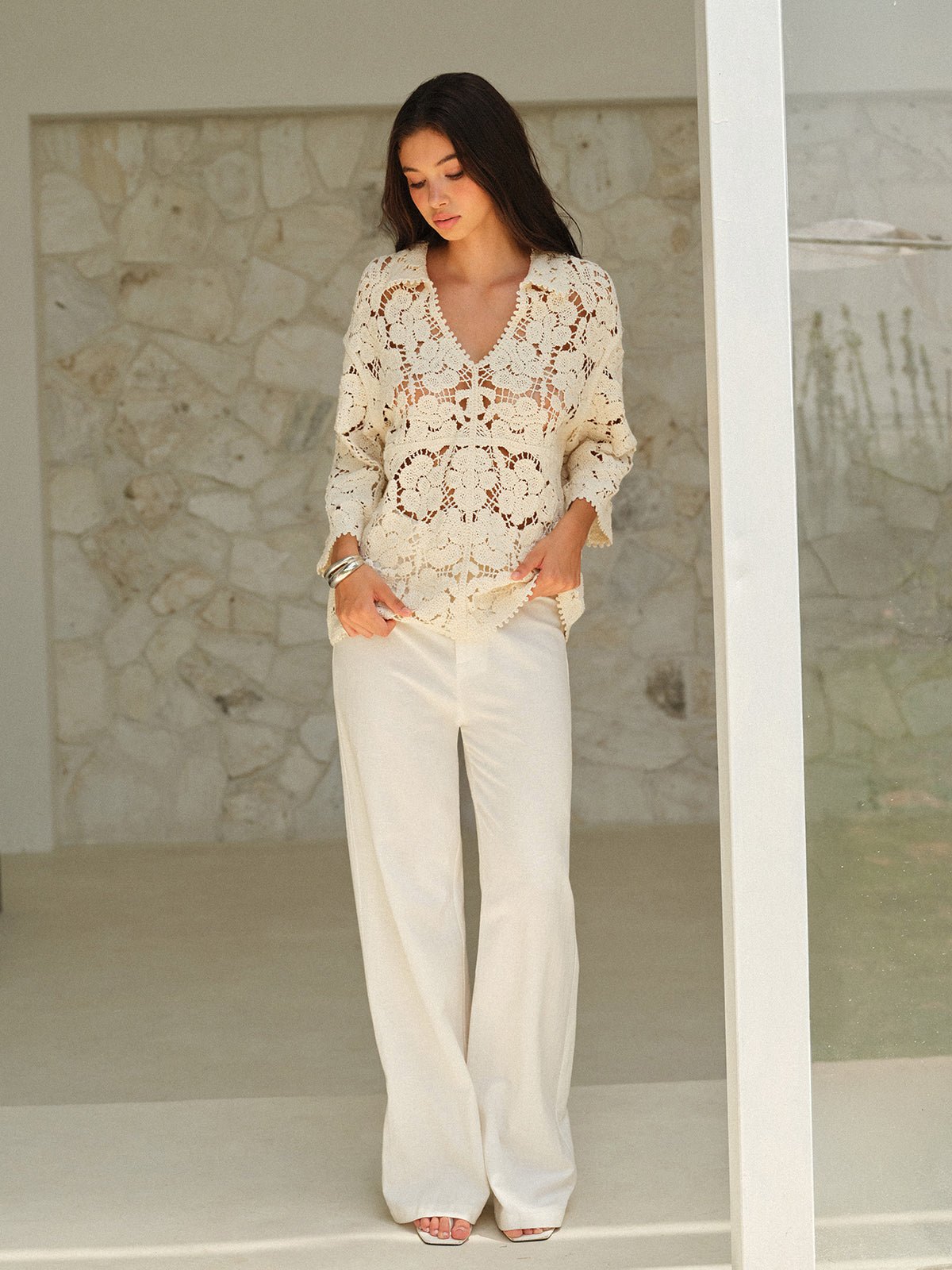 Semi - Sheer Çiçek Desenli Dantel Üst - Phentora