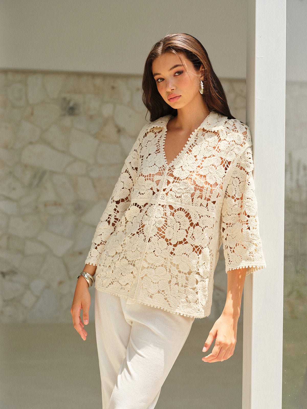 Semi - Sheer Çiçek Desenli Dantel Üst - Phentora