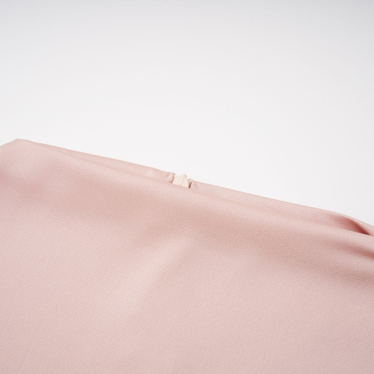 Şampanya Tonlu Saten Üst ve Etek Takımı Pelerin Detaylı - Phentora