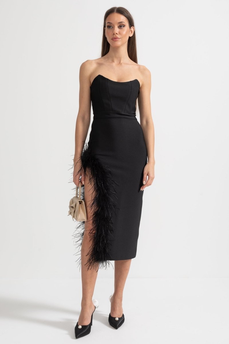 Tüy - detaylı Elbise Vücuda Oturan Gövde ve Asimetrik Hemline - Siyah - Phentora