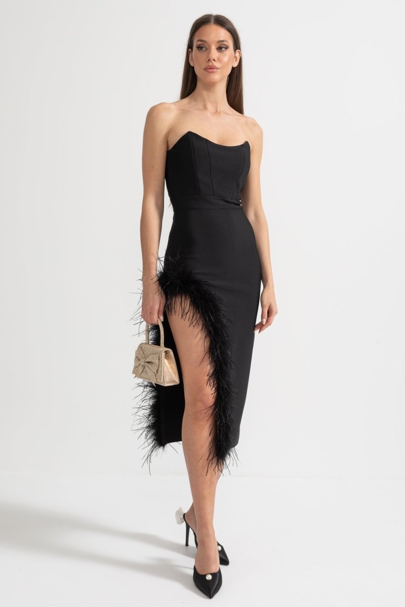 Tüy - detaylı Elbise Vücuda Oturan Gövde ve Asimetrik Hemline - Siyah - Phentora