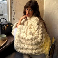 Holly - Pembe Oversize Kazak - Phentora