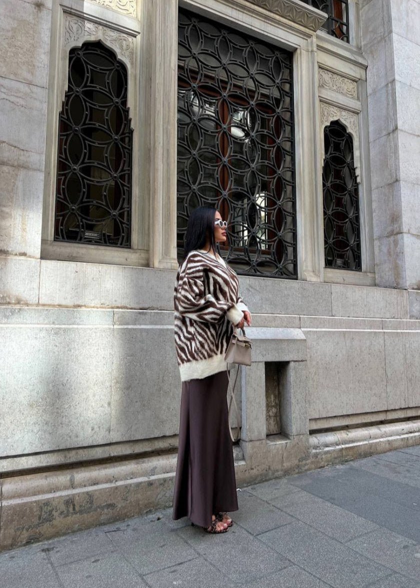 Charm Zebra Desenli Oversize Kazak - Phentora