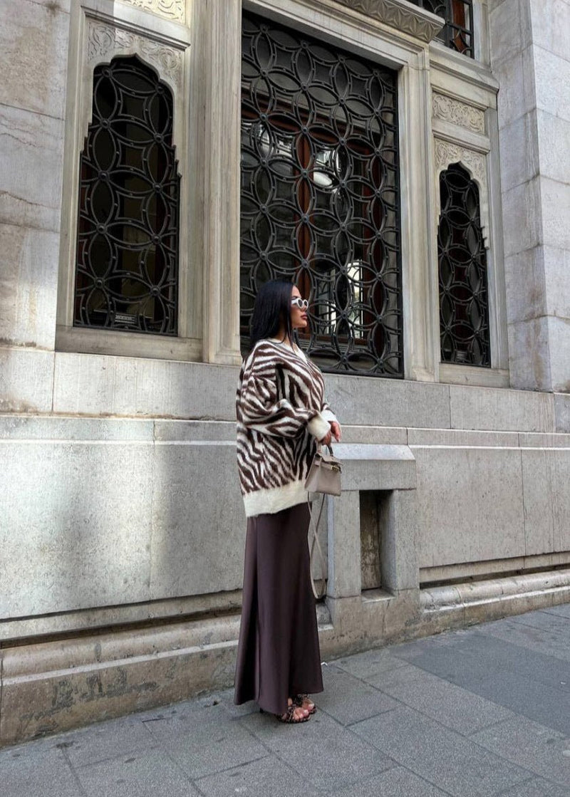 Charm Zebra Desenli Oversize Kazak - Phentora