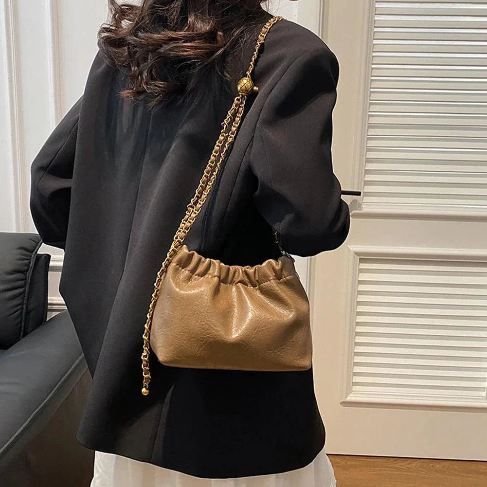 Vintage Zincir Detaylı Soft Clutch Çanta - Phentora