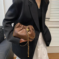Vintage Zincir Detaylı Soft Clutch Çanta - Phentora