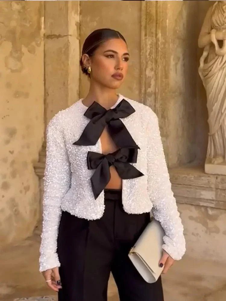Sütlü Beyaz İnci Süslemeli Fiyonklu Blazer - Phentora