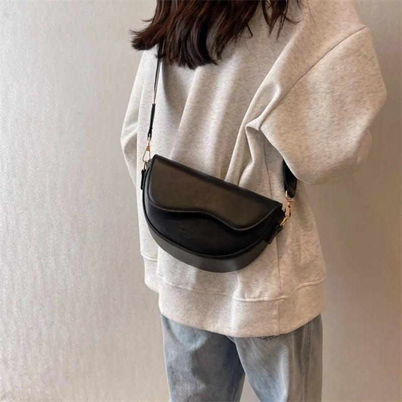 Minimalist Dalga Deri Crossbody Çanta - Phentora