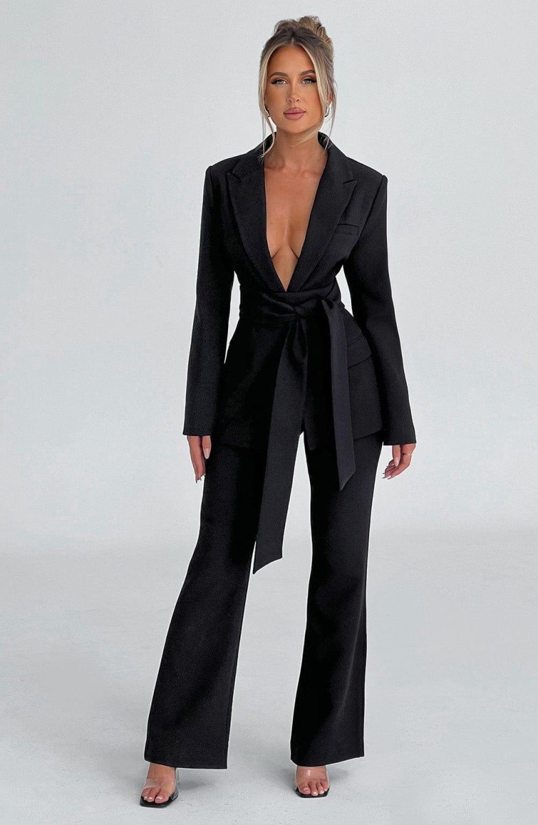 Midnight Elegance Kuşak Detaylı Ceket - Phentora