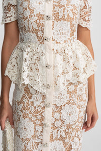 Peplum Bel Detaylı ve Saten Yakalı Dantel Midi Elbise - Phentora
