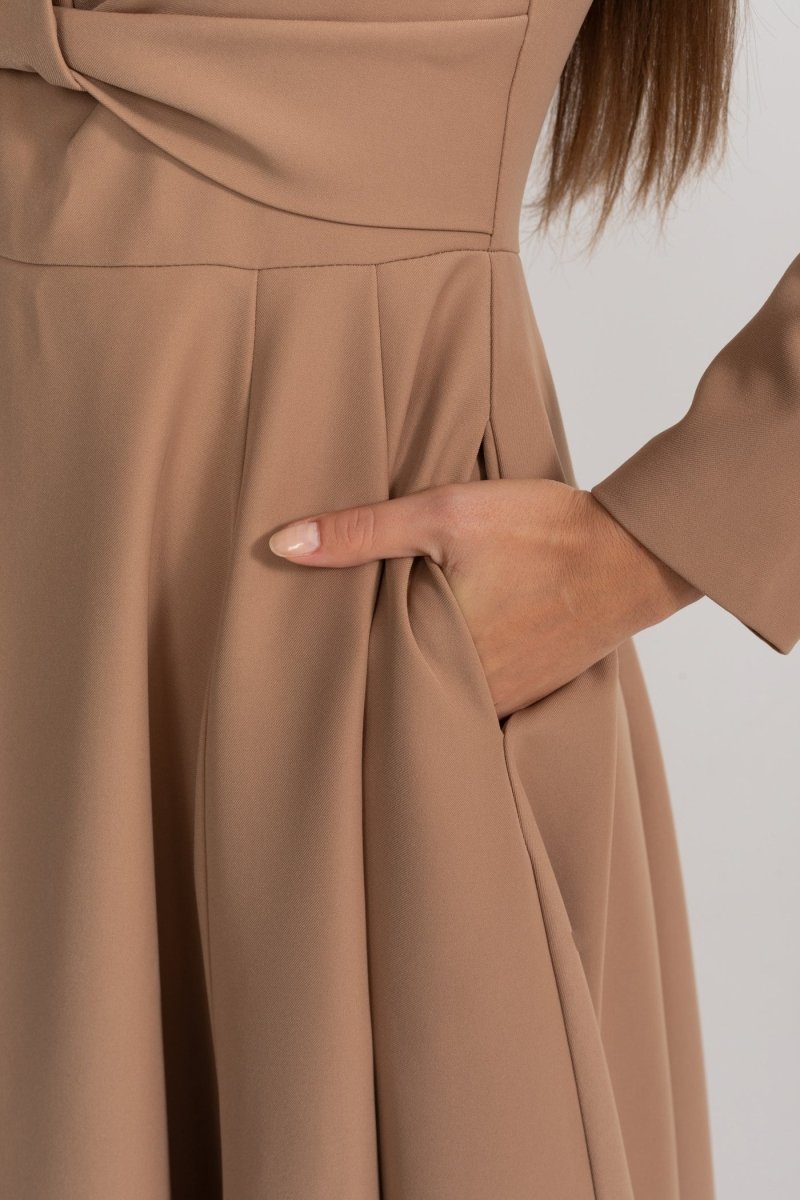 Kollu Elbise Düğüm Detaylı – Camel - Phentora